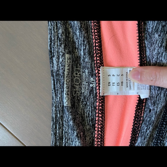 Gym shorts - Picture 2 of 3